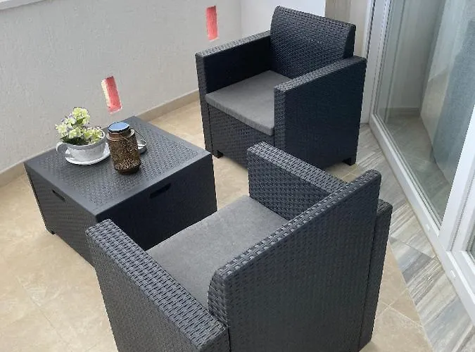 Therese 13 Bed & Breakfast